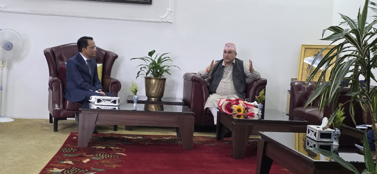 मुख्यमन्त्री शाह र  राष्ट्र बैंकका गभर्नर डा. पौडेलबीच भेटघाट :  लगानी तथा विकास सम्मेलन-२०८२  बारे  छलफल