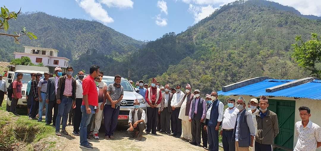 डडेल्धुरामा  आदेश जारी गर्ने प्रजिअ र पालिकाका प्रमुखबाटै निषेधाज्ञा उल्लङ्घन