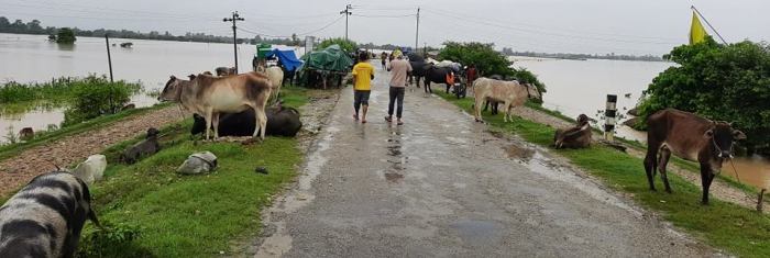 बाढीले हुलाकी राजमार्ग अरुद्ध