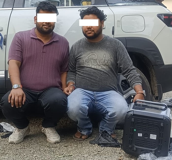 श्रोत नखुलेको नेपाली २८ लाख नगद सहित २ भारतीय नागरिक पक्राउ