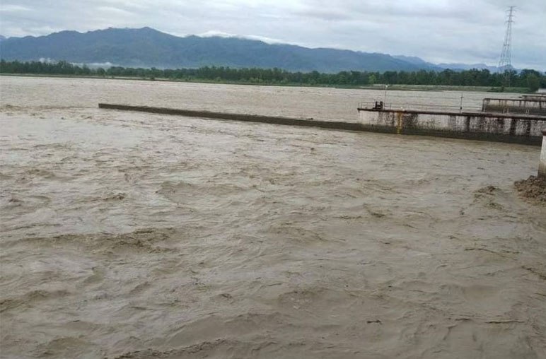 महाकाली नदीमा खसेर युवक बेपत्ता