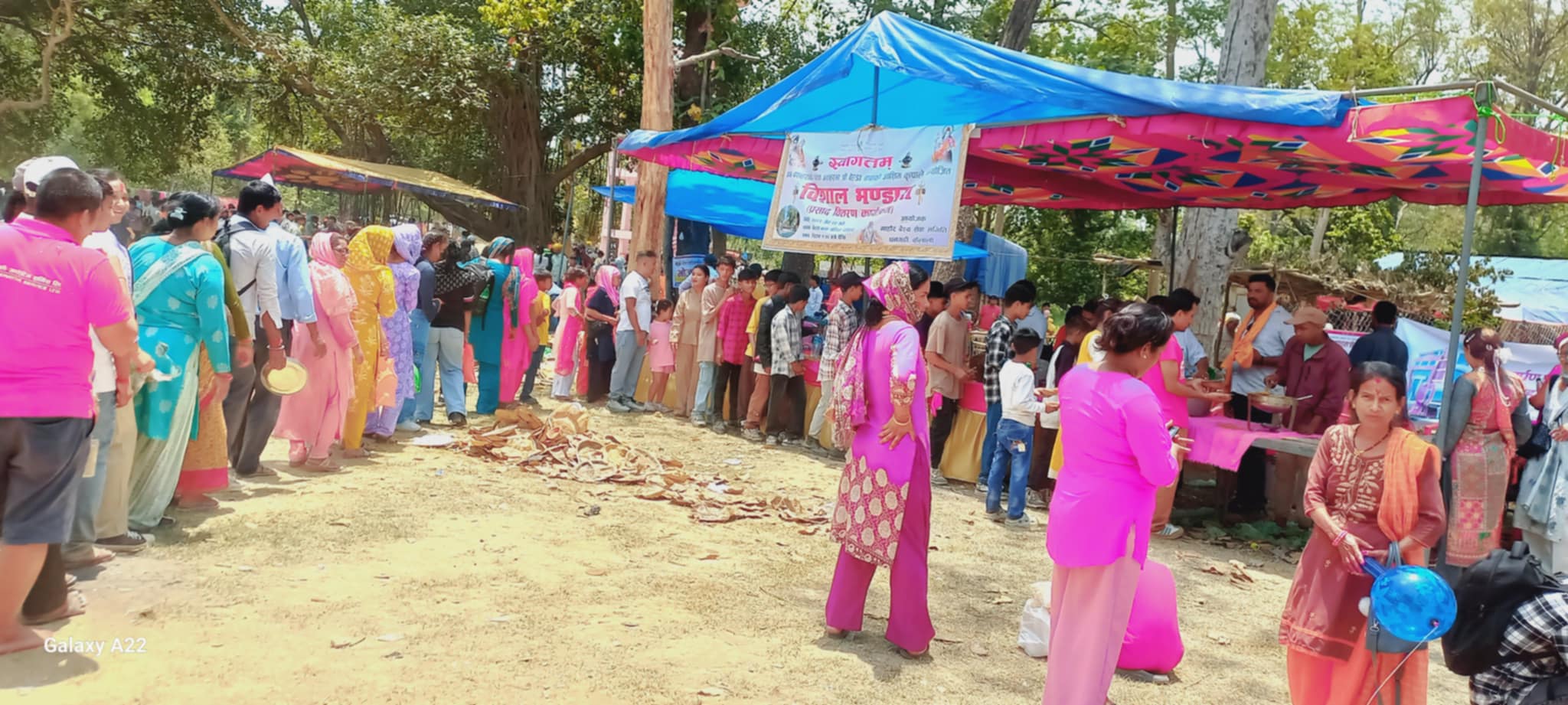 माहौर वैश्य सेवा समितिद्धारा  वेहडाबाबामा बिशाल भण्डारण संचालन