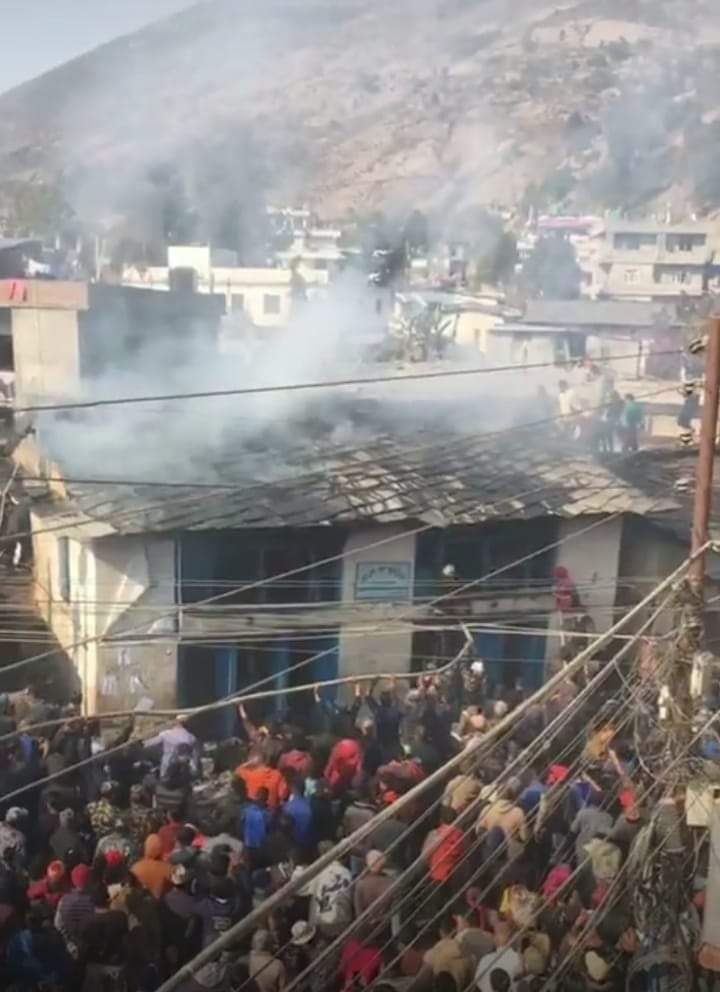 बझाङ सदरमुकाम चैनपुरको पसलमा आगलागी लाखौंको क्षेति भएको अनुमान