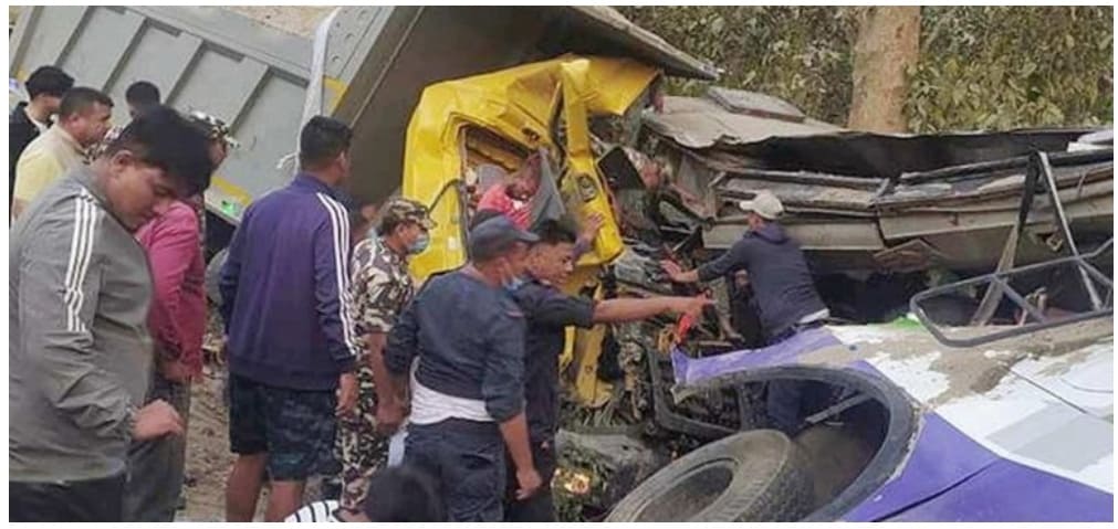 बाँकेमा बस दुर्घटनामा  ५ जनाको मृत्यु