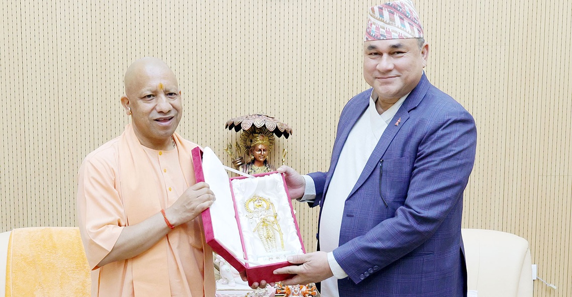 सुदूरपश्चचिमका मुख्यमन्त्री शाहले भेटे आदित्यनाथलाई लखनउमा