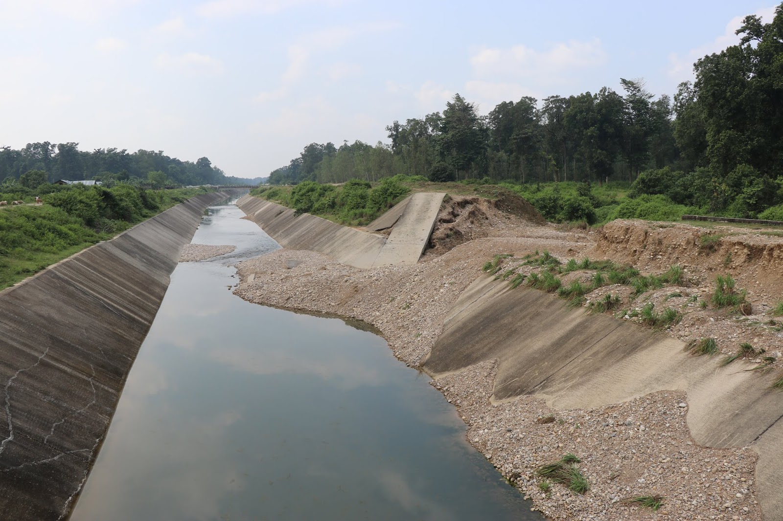 प्रदेशमा निर्माणाधिन राष्ट्रिय गौरवका आयोजनाको अध्ययन प्रतिवेदन पेस