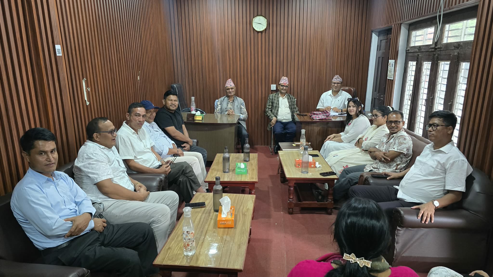 नेकपा सुदूरपश्चिम संसदीय दलको बैठकमा तत्कालिन नागरिक उन्मुक्तिका ६ जना प्रदेश सभा सदस्य अनुपस्थित