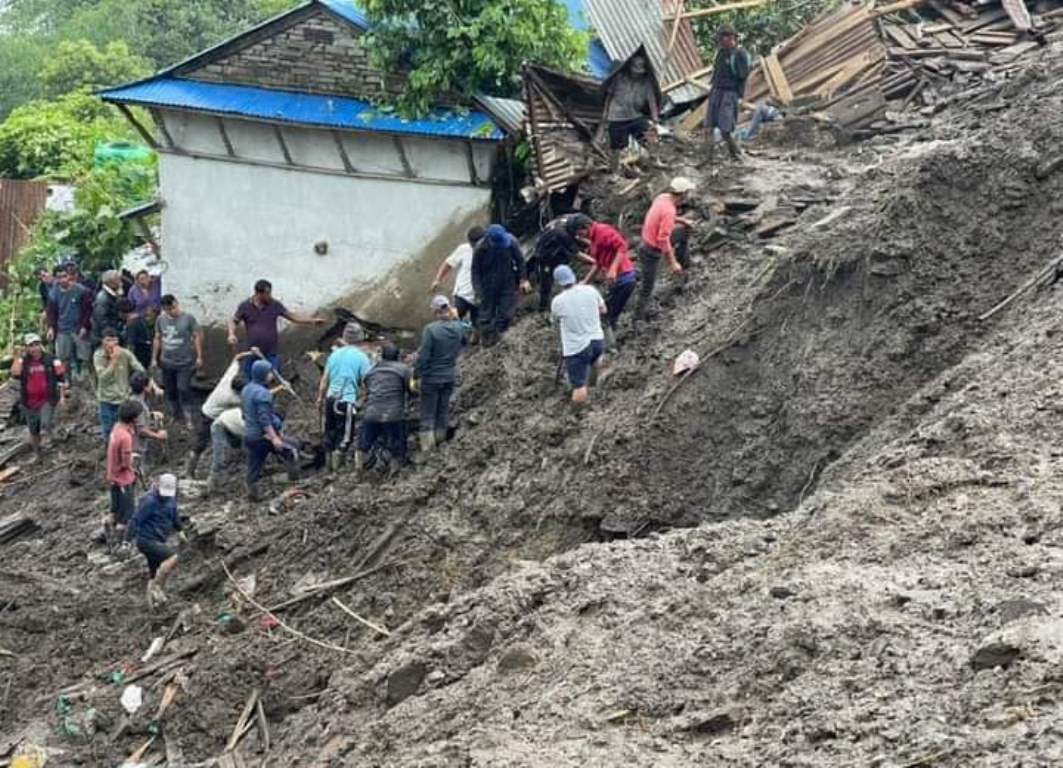 पर्वतमा पहिरोमा परि पाँच जनाको मृत्यु चार बेपत्ता