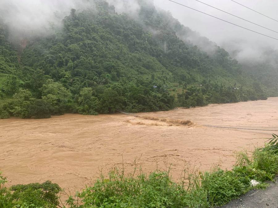 ट्रक सहचालकले त्रिशूलीमा हामफाले